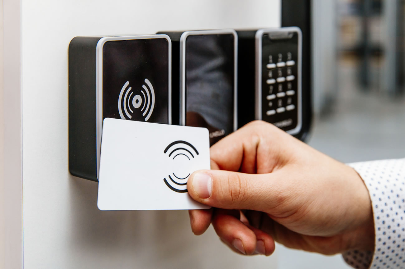 Kartlı Geçiş Sistemleri